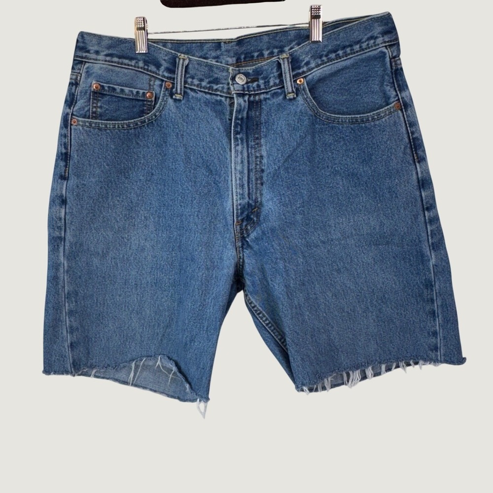 Levis 550 Mens Relaxed Fit Denim Shorts 36 Blue DIY Raw Hem Cut Off Skater 90s